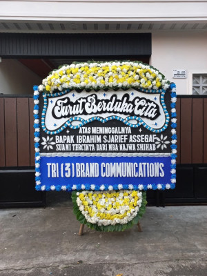 Papan Bunga Duka di Pangkalan Sesai